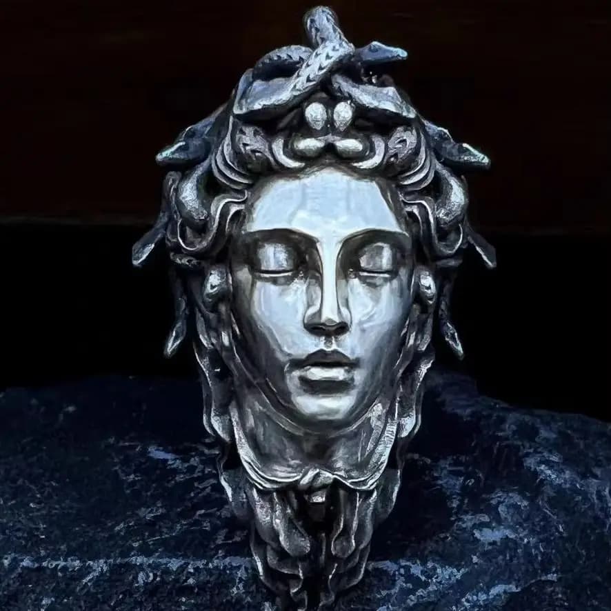 Collier en argent sterling S925 fait main, pendentif Medusa, mythologie grecque antique, femme-serpe