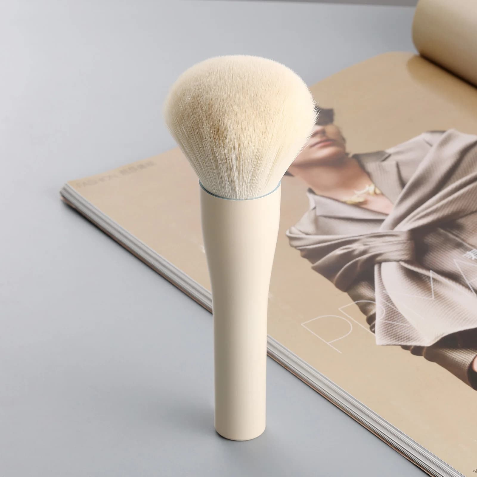 Grand pinceau à poudre unique, pinceau de maquillage de qualité, outils de maquillage professionnels