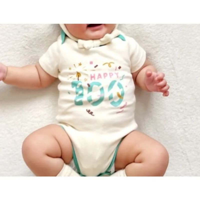 Combinaison pour bébé nouveau-né avec coiffe gâteau pour célébration d'anniversaire, tenue à manches