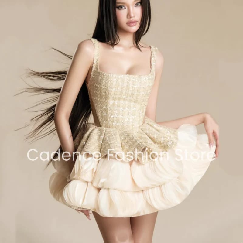 Robe de cocktail mini moderne couleur champagne pour femme, col carré, sans manches, robe de soirée
