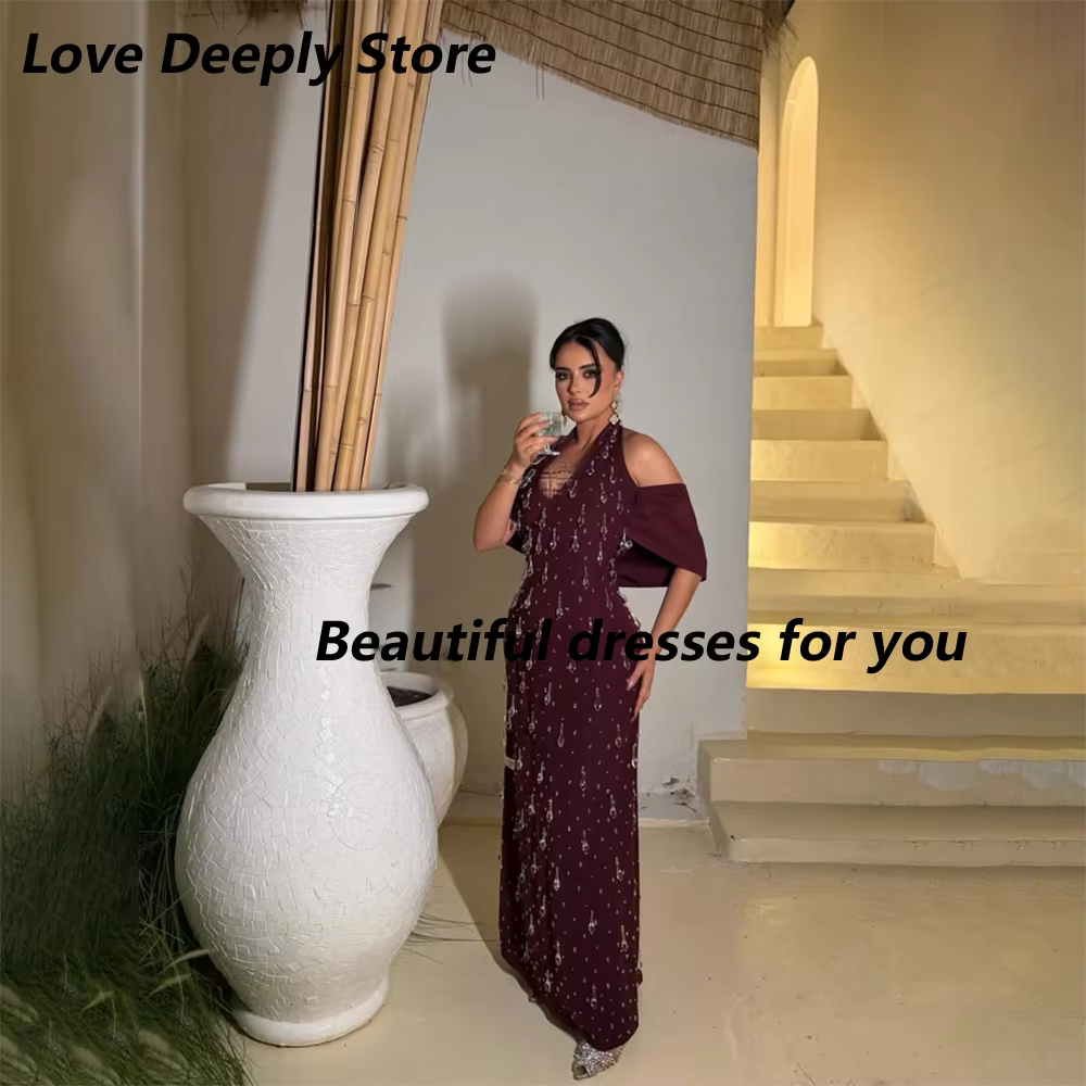 Robe de soirée de luxe bordeaux personnalisée, élégante, col halter, en jersey orné de cristaux, cou