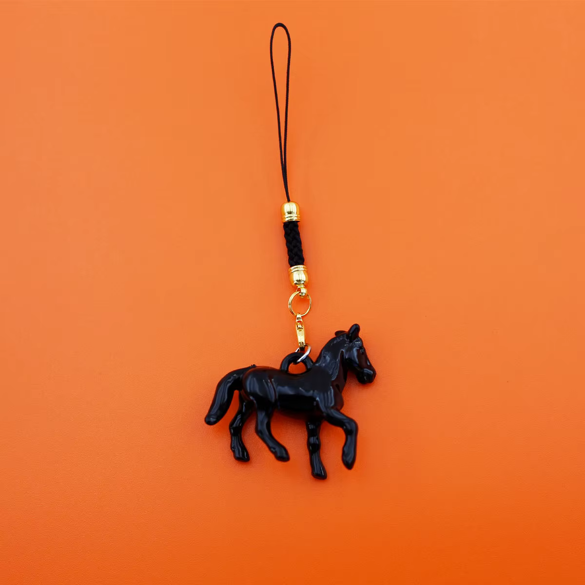 1 pièce de pendentif pour téléphone portable en forme de cheval noir et blanc, cordon de suspension,