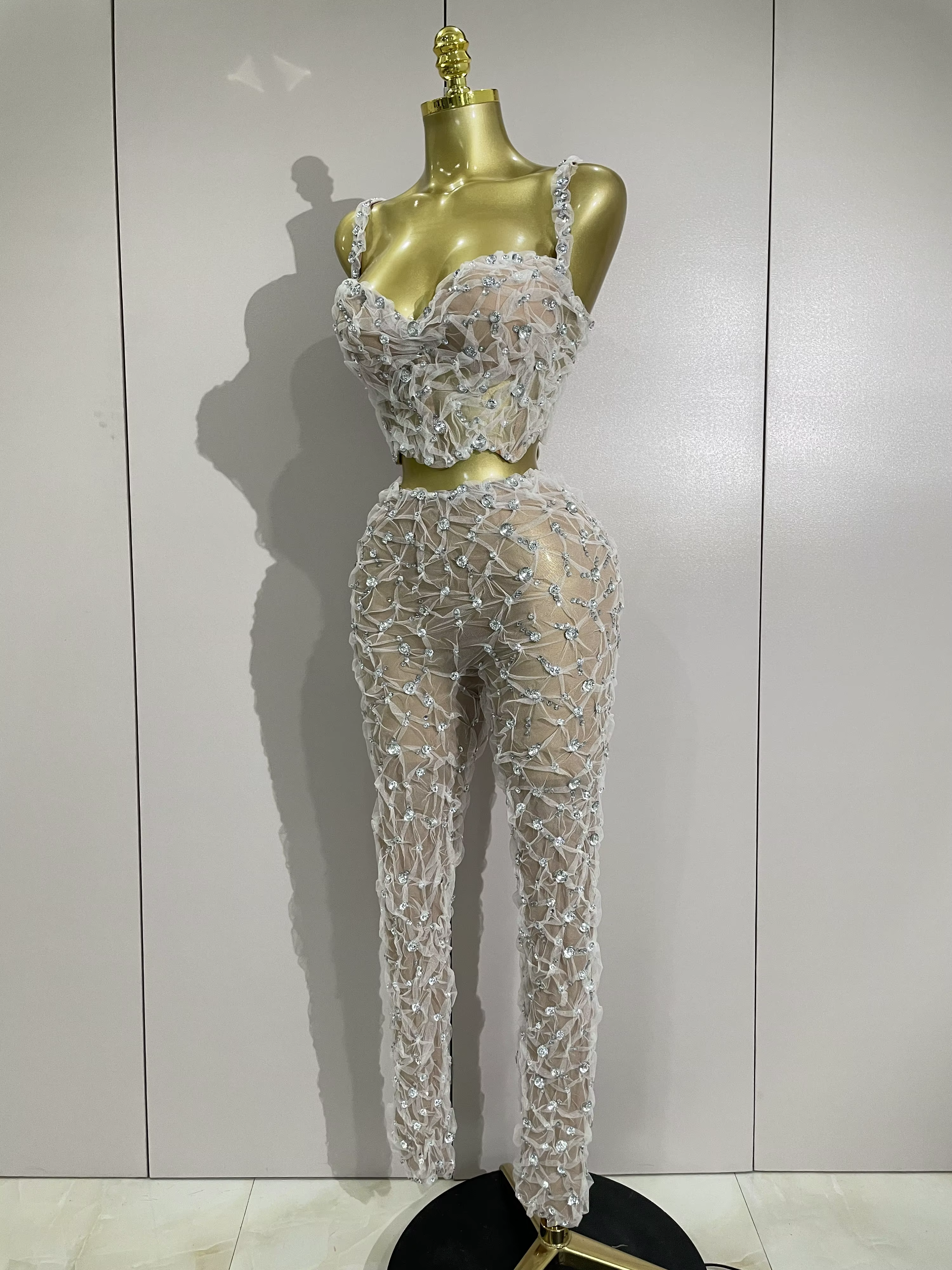 Ensemble deux pièces Sexy en dentelle pour femmes, haut à licou + pantalon Long, épissure de diamant