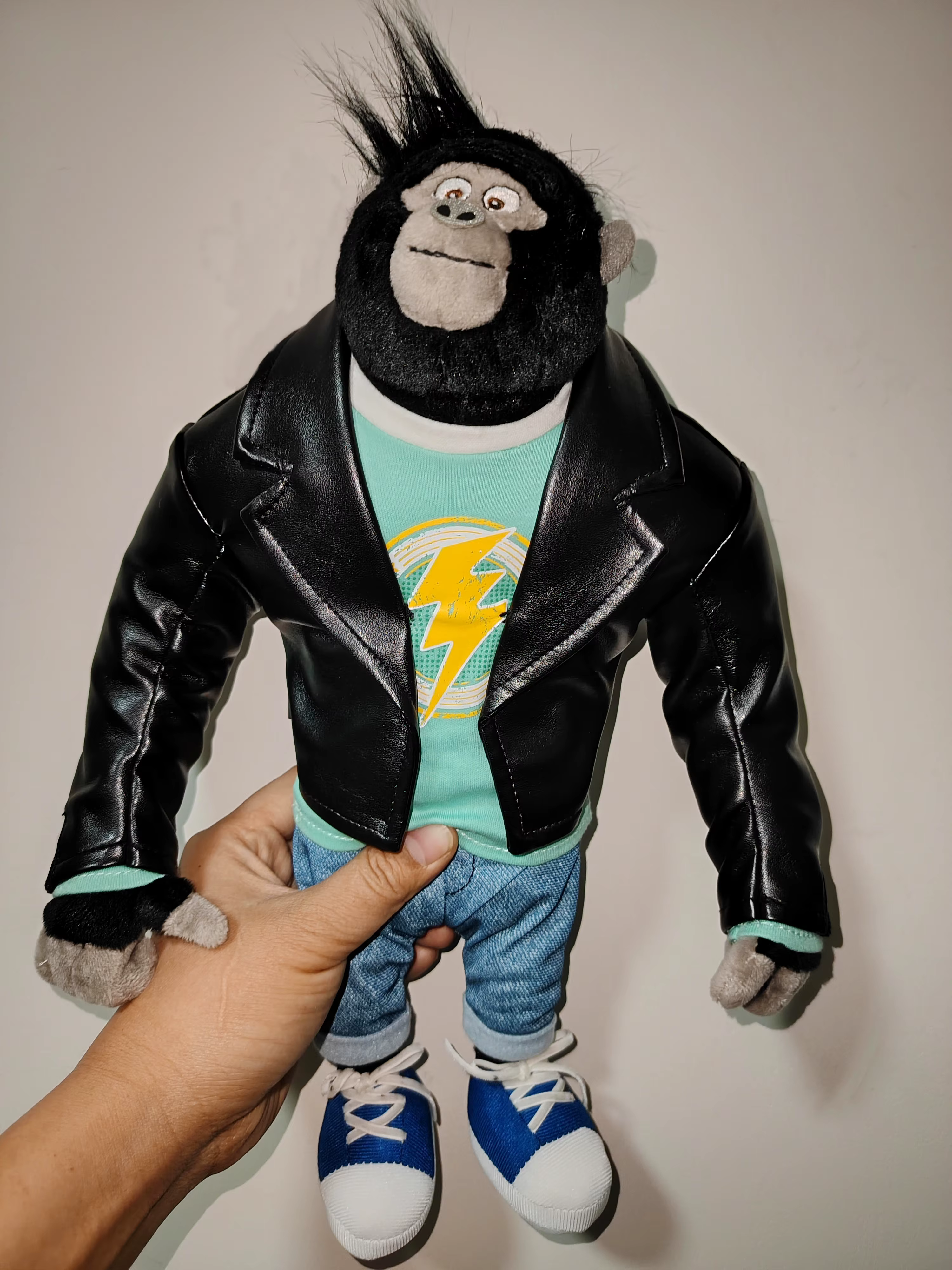 Jouet en peluche Johnny le Gorille à collectionner, veste en cuir du film cancers "Sing' au parc des