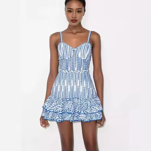 Robe à bretelles, nouveau style, haut tubulaire brodé, sexy, bretelles courtes, été 2025